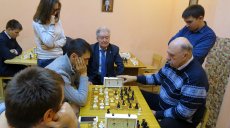 Педагоги у шахматной доски