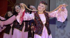  Педагоги удивили горожан артистизмом