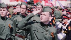 Студенты КФУ прошли маршем в честь Дня Победы