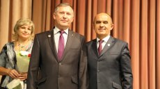 Профсоюзному лидеру Набережных Челнов присвоено почетное звание