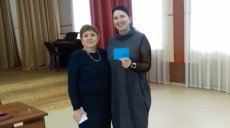 В Тетюшах сотрудникам колледжа вручили профсоюзные билеты