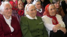 Летом в поле, зимой - в школе