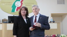 Премию имени Владимира Яковлева вручили председателю Набережно-Челнинской территориальной организации