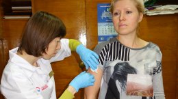 Профком организовал бесплатную вакцинацию против гриппа